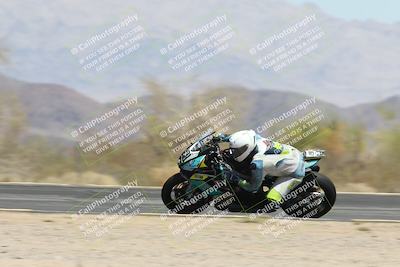 media/Apr-20-2025-CVMA (Sun) [[39090e8767]]/Race 9-Formula LW Twins Shootout/